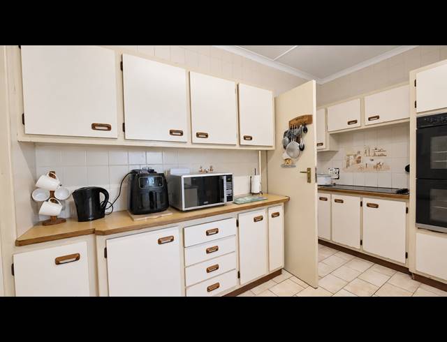 3 BEDROOM HOUSE FOR SALE IN CRESTHOLME